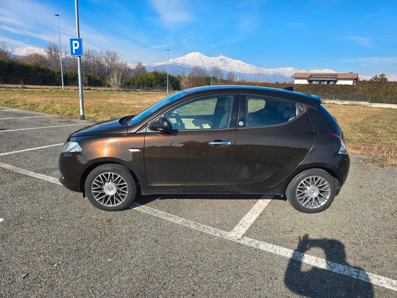 Lancia Ypsilon 1.2 69 CV 5 porte GPL Ecochic Gold