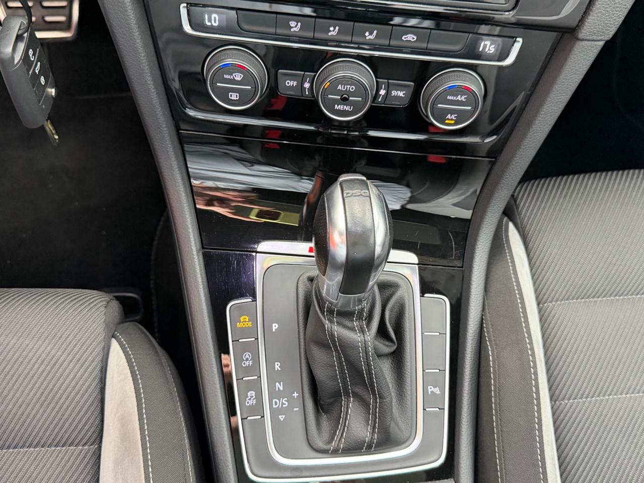 Volkswagen Golf R 2.0 DSG 5p.