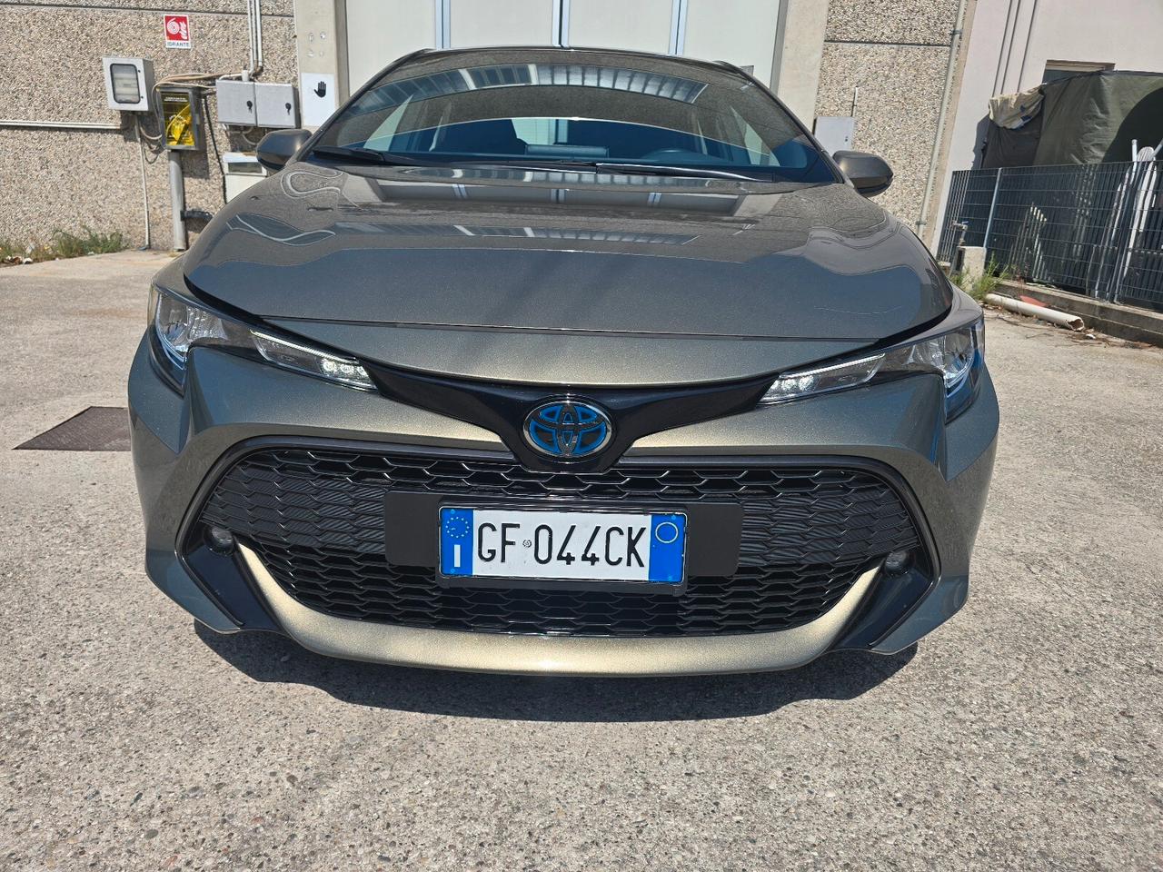 Toyota Corolla 1.8 Hybrid Business