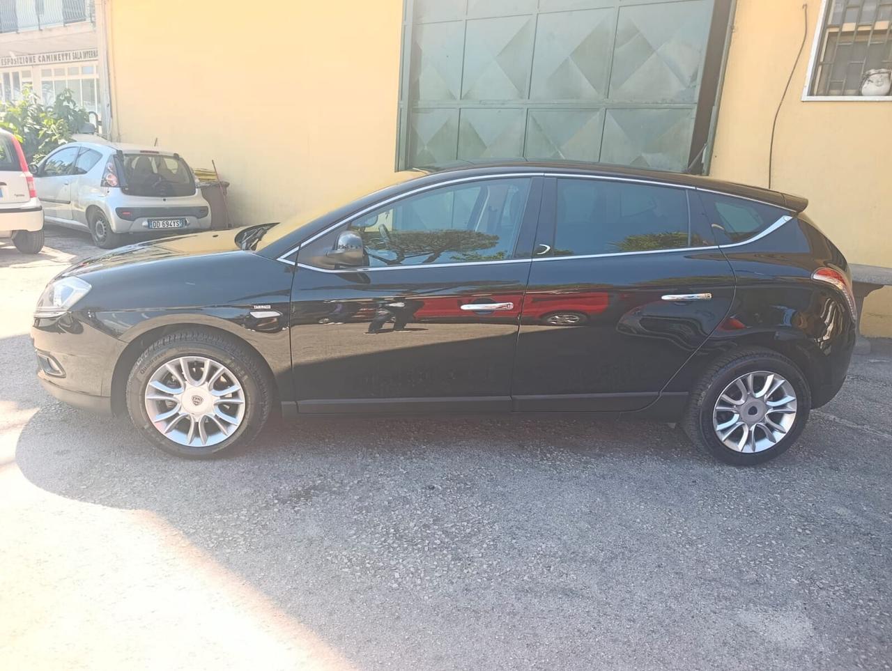 Lancia Delta 1.6 MJT DPF Gold 2014