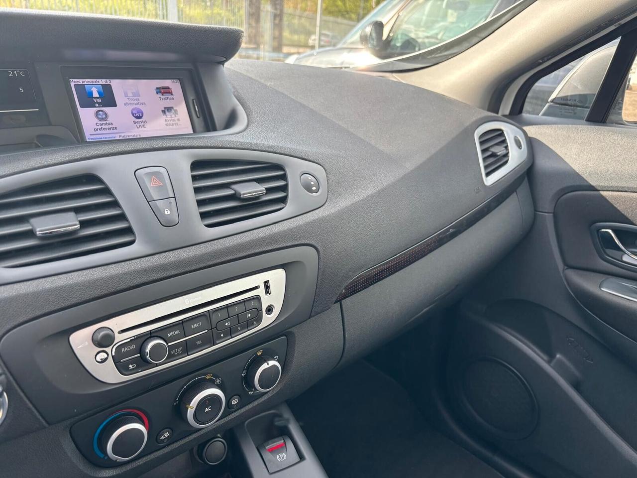 Renault Scenic XMod 1.5 dCi - 2012