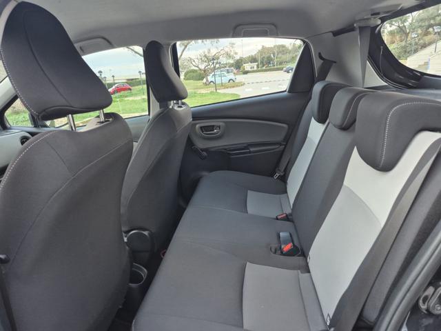 TOYOTA Yaris 1.5 Hybrid 5 porte Business