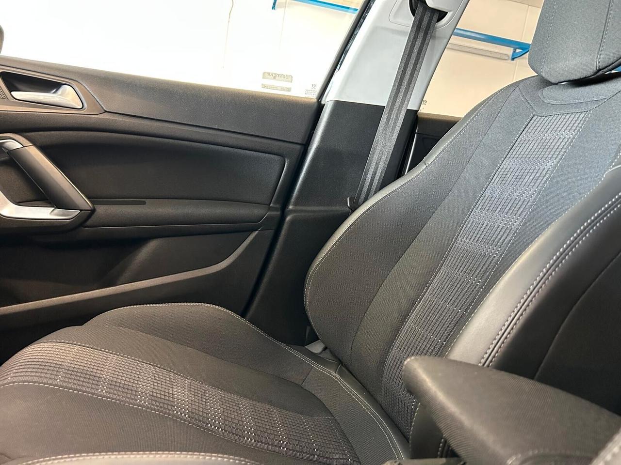 Peugeot 308 SW ALLURE BlueHDi 130 EAT6 SPOTICAR