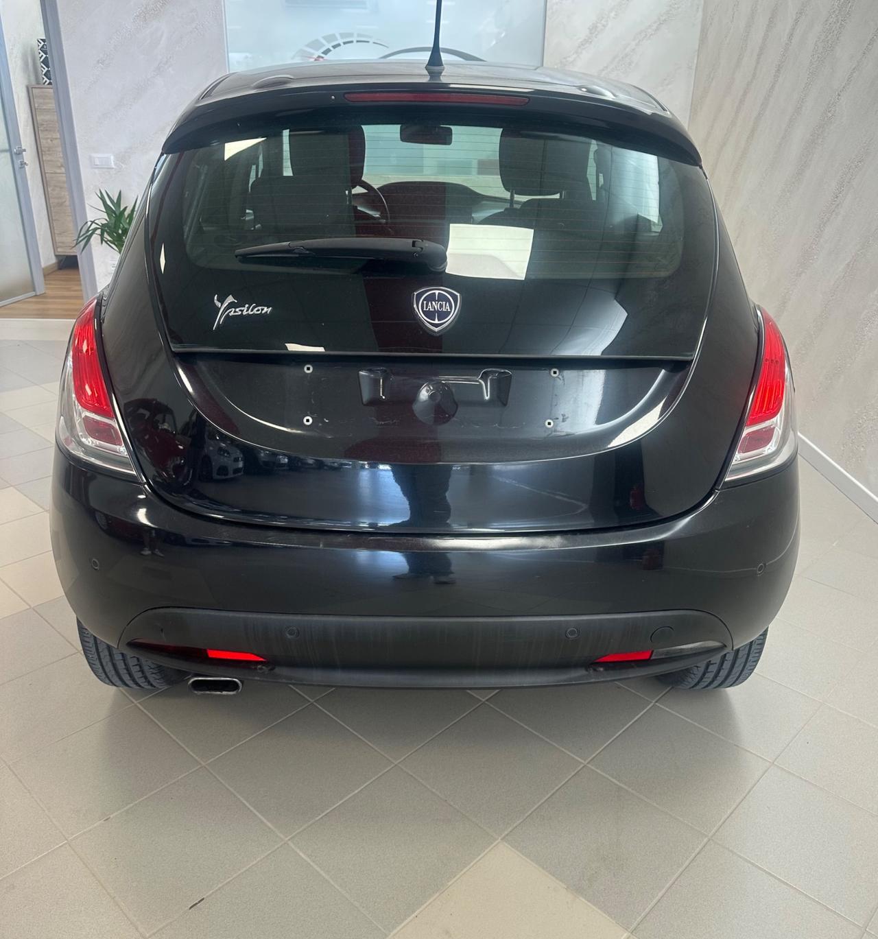 Lancia Ypsilon 1.2 69 CV 5 porte Platinum