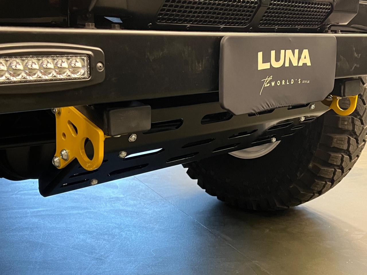 Land Rover Defender 110 2.4 TD4 Station Wagon SE