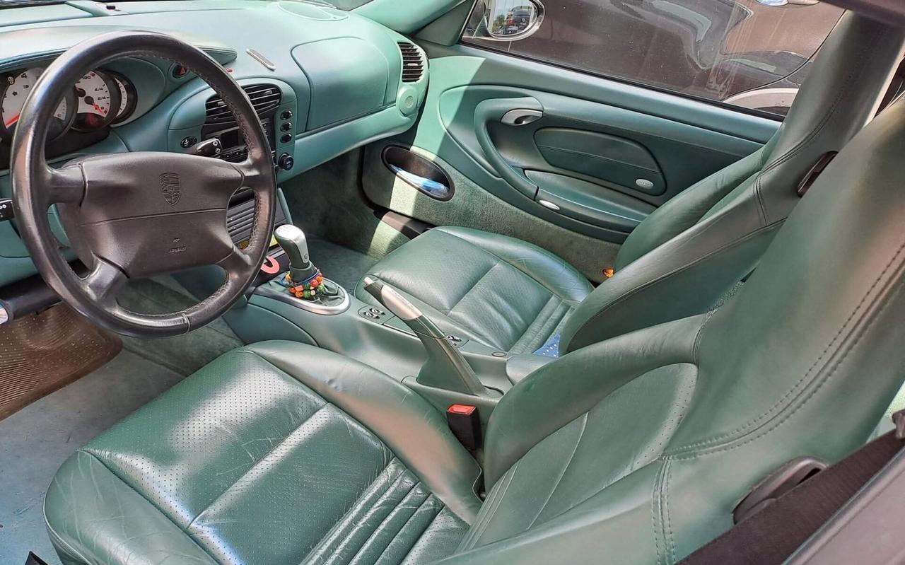 Porsche 911 Carrera 4 cat uniproprietario