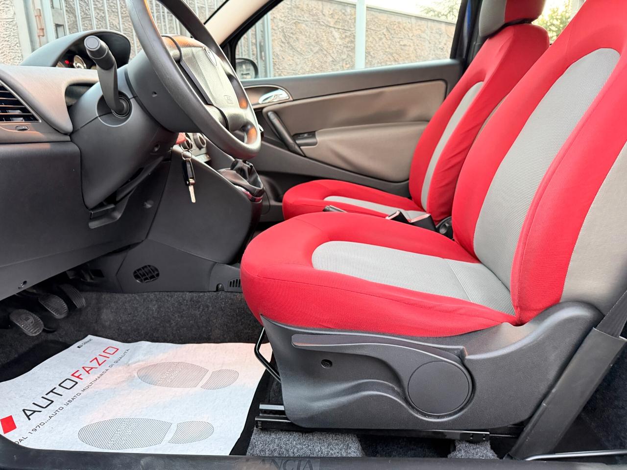 Lancia Ypsilon 1.2 Oro Bianco