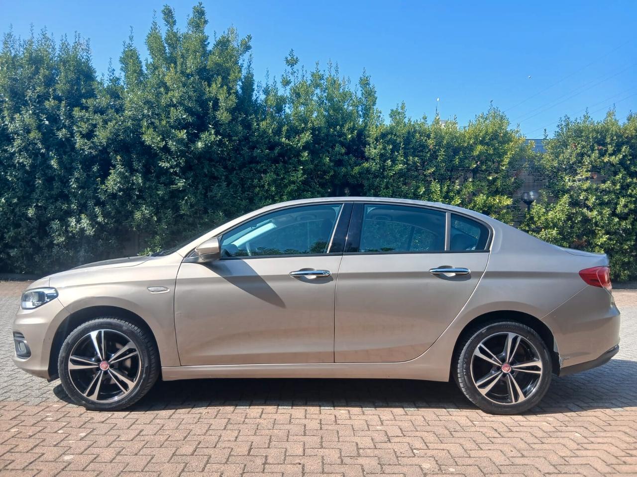 Fiat Tipo 1.6 Mjt 4 porte Lounge