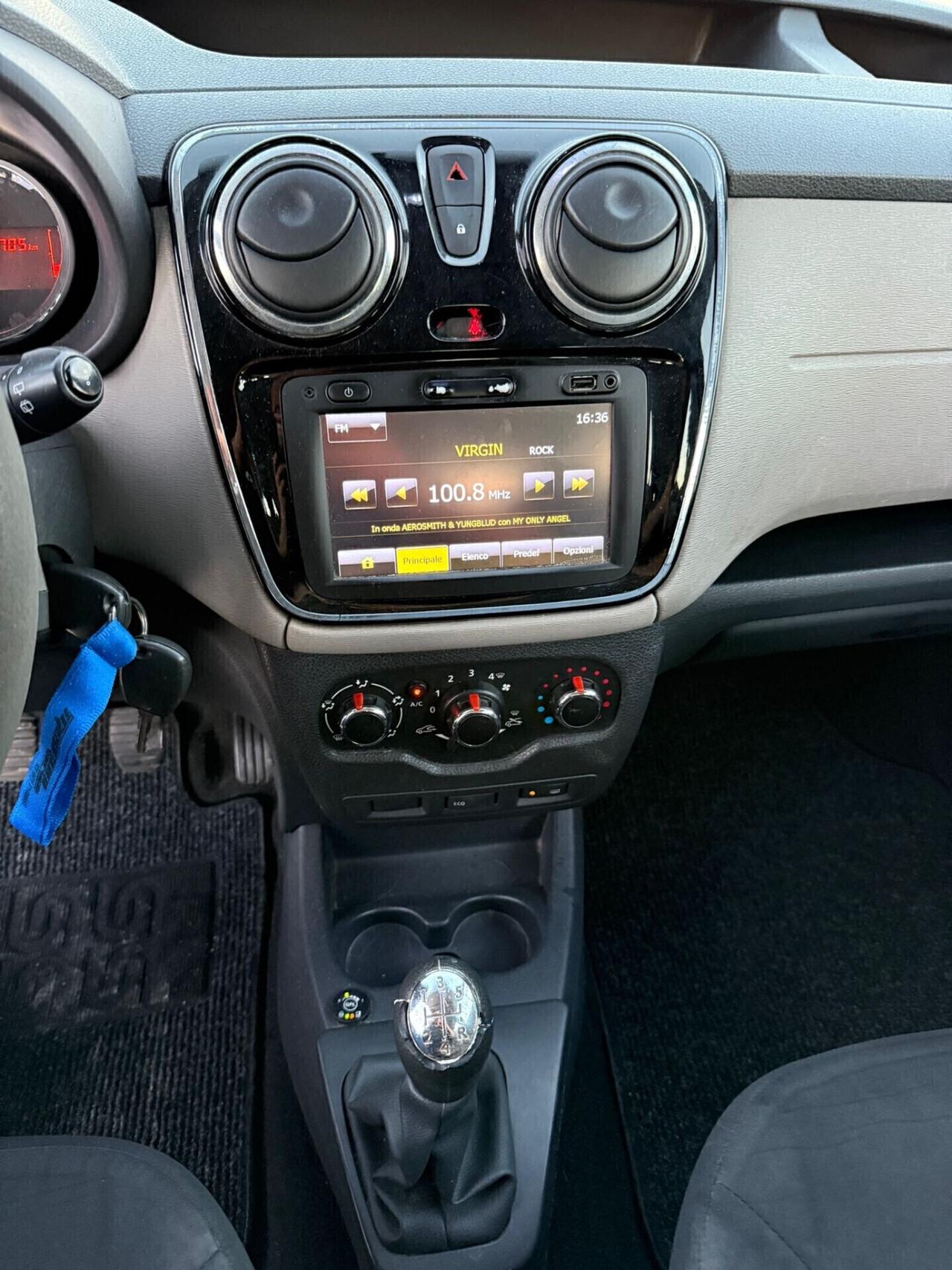 Dacia Dokker con posti 1.6 GPL neopatentati UNIPROPR