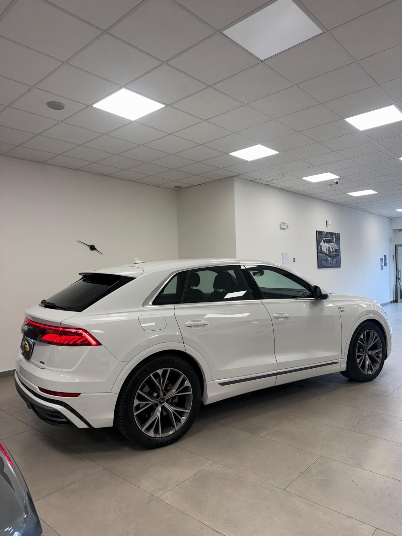 Audi Q8 50 TDI 286 CV quattro tiptronic Sport