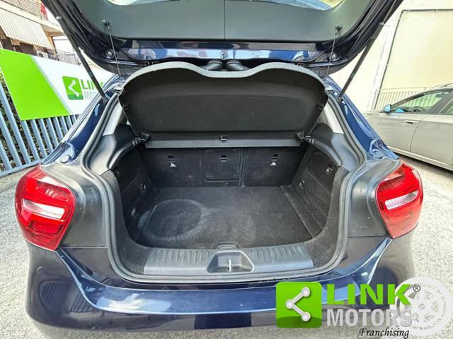 MERCEDES-BENZ A 180 d Automatic Premium