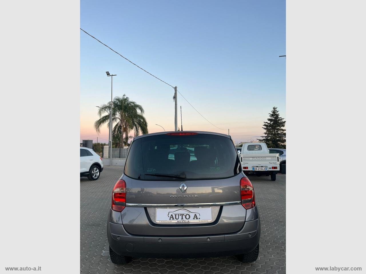 RENAULT Grand Modus 1.5 dCi 90 CV Night&Day