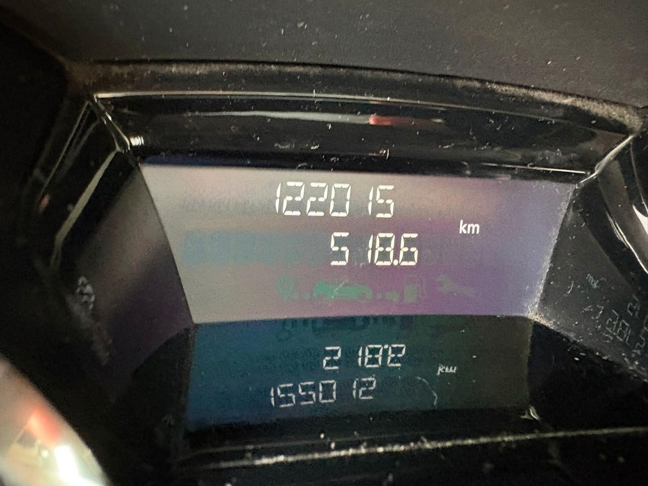 RENAULT CLIO 1.2 Live - 2014
