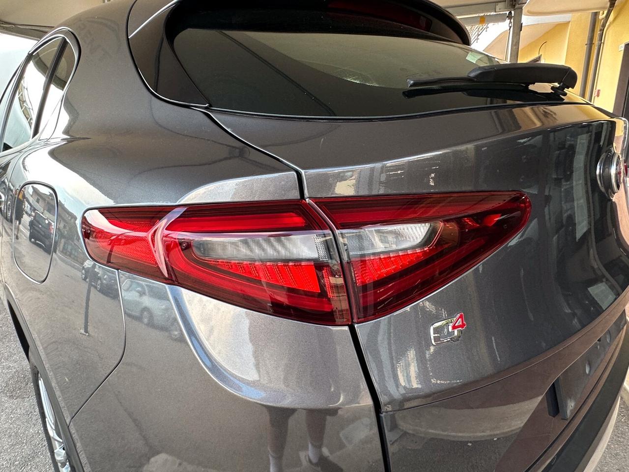 Alfa Romeo Stelvio 2.2 Turbodiesel 190 CV AT8 Q4 Business