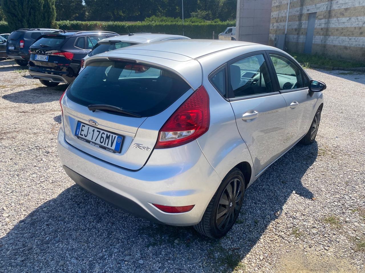 Ford Fiesta Ikon 1.2 8 CV 5 porte