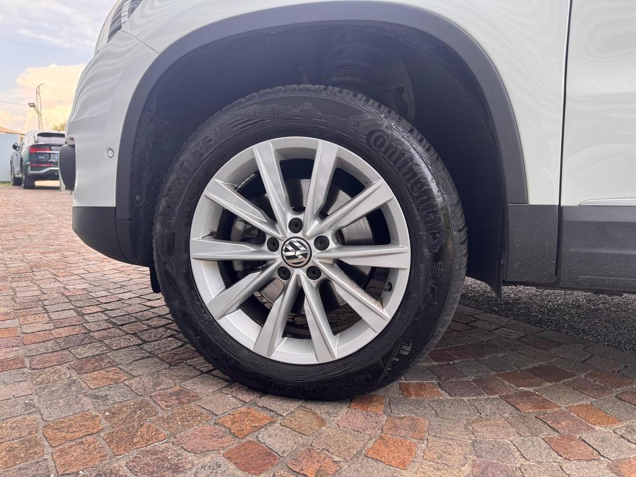 VOLKSWAGEN TIGUAN 2.0TDI DSG 4MOTION SPORT&STYLE
