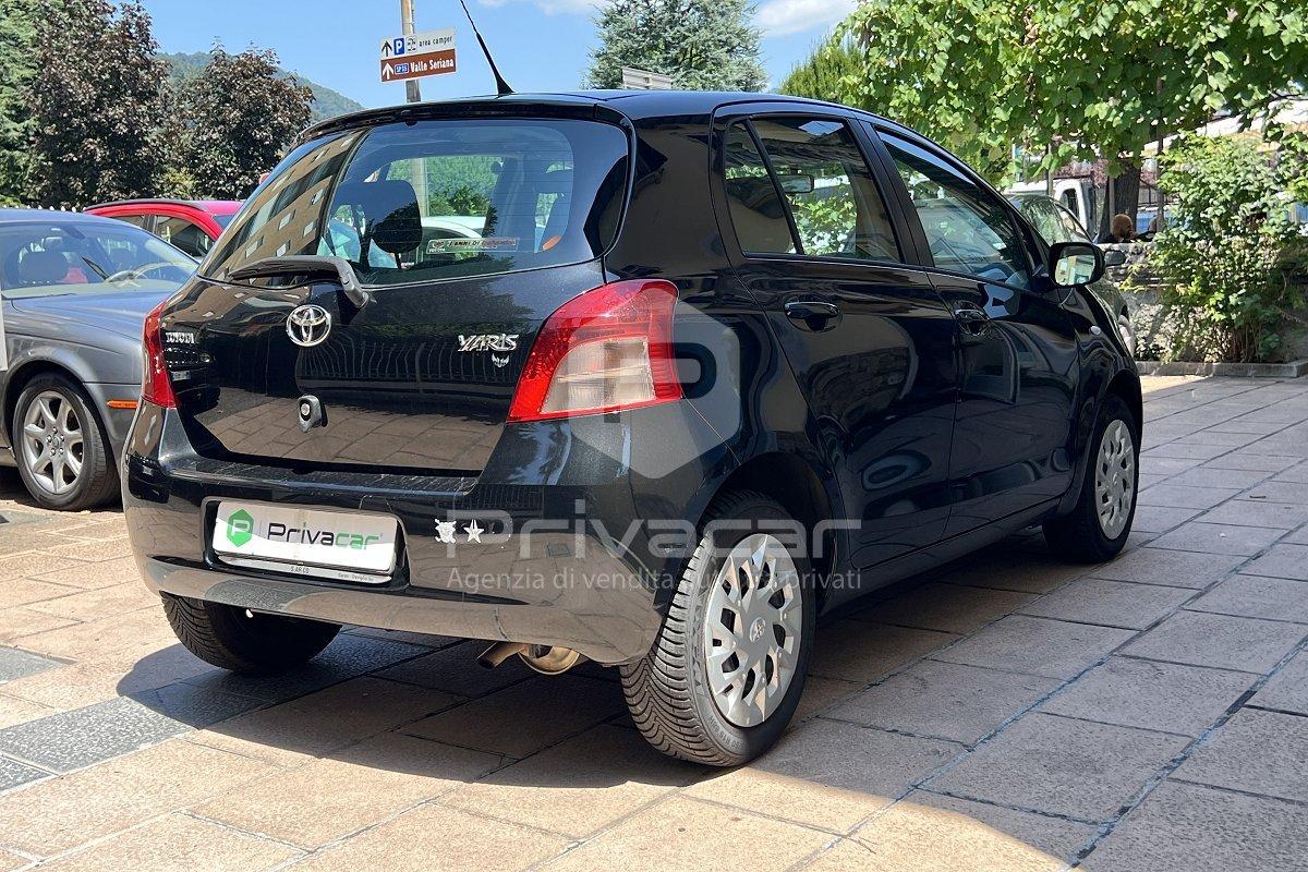 TOYOTA Yaris 1.0 5 porte Sol