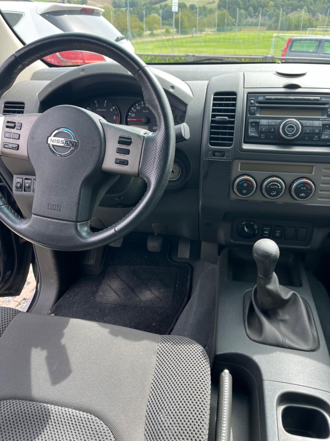 Nissan Navara 2.5 dCi 4 porte Double Cab Sport