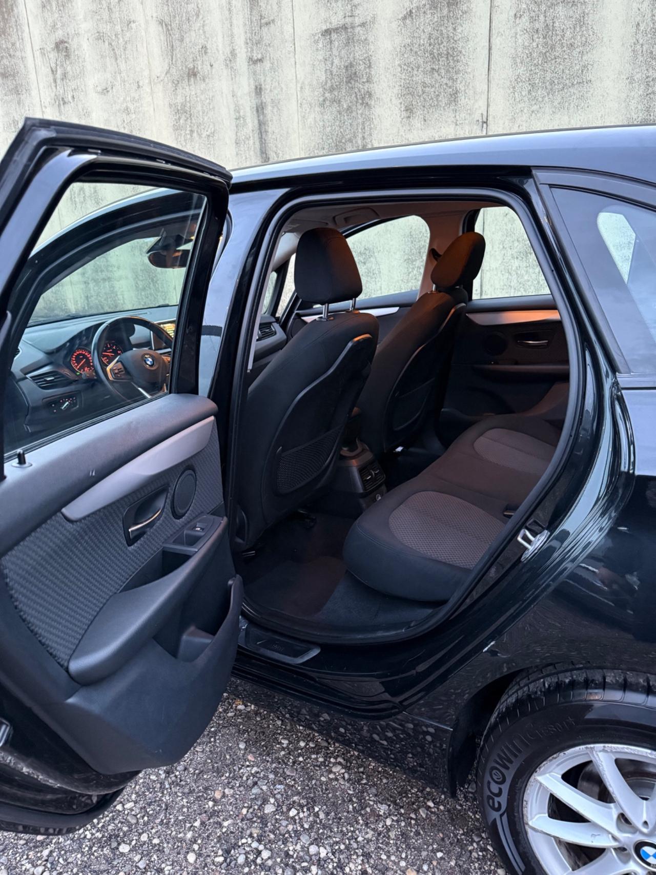 Bmw 2er Active Tourer 218d Luxury