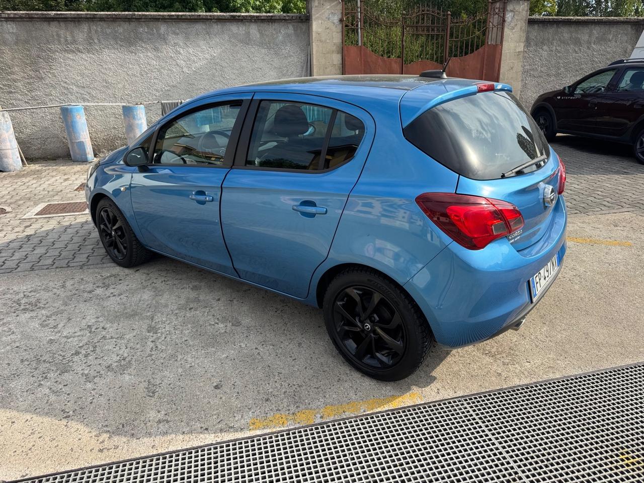 Opel Corsa 1.2 5 porte Innovation neopatentati