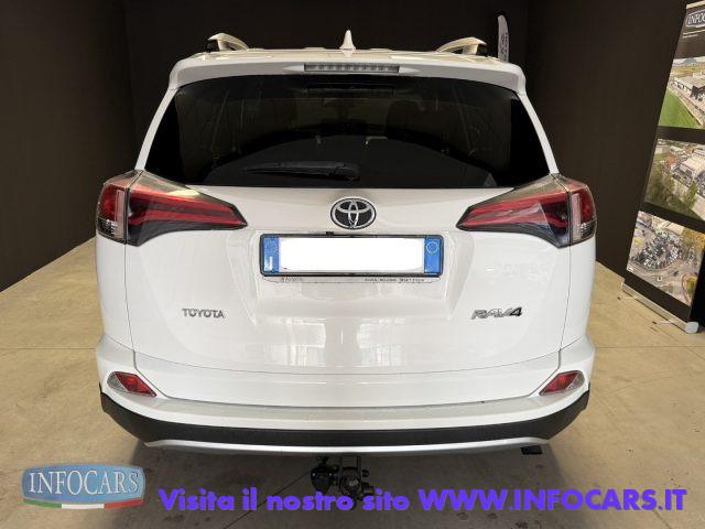 TOYOTA RAV 4 2.0 D-4D 2WD Business - GANCIO TRAINO