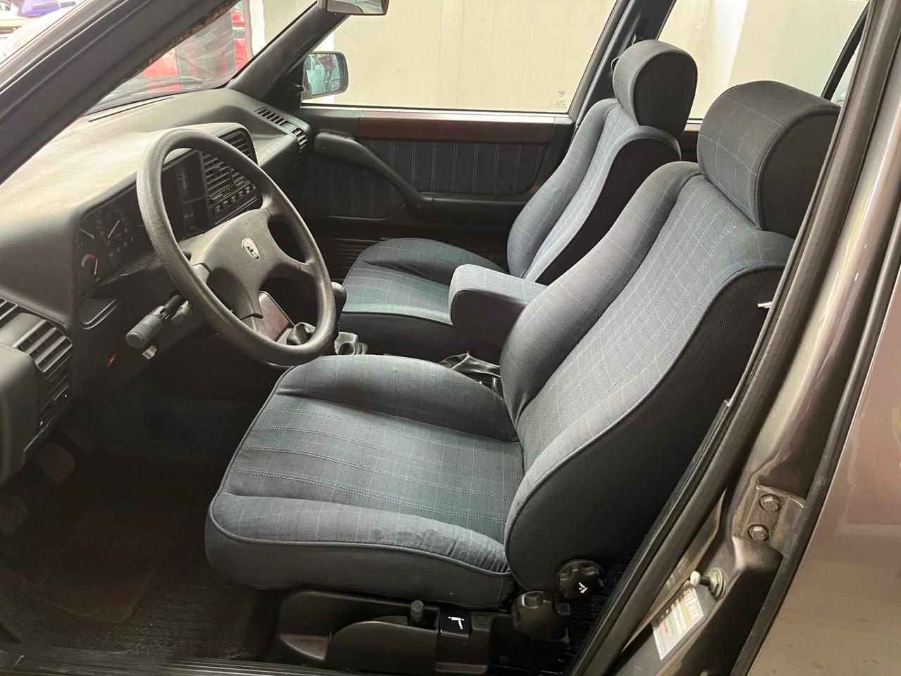 Lancia Thema 2.0 i.e. cat UNICO PROPRIETARIO 4.600KM ORIGINALI!!!