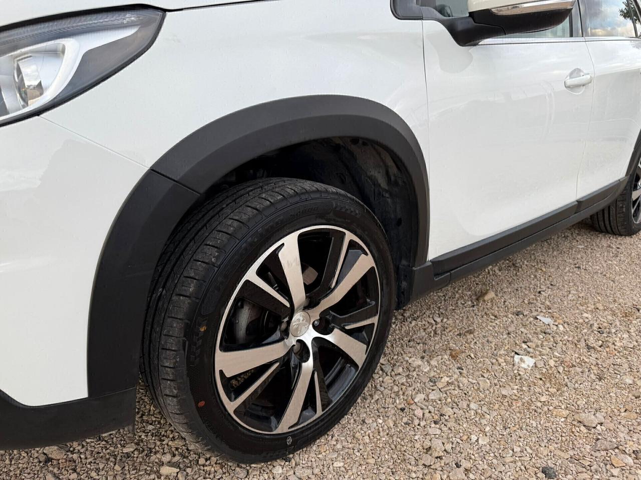 Peugeot 2008 BlueHDi 100 Black Matt