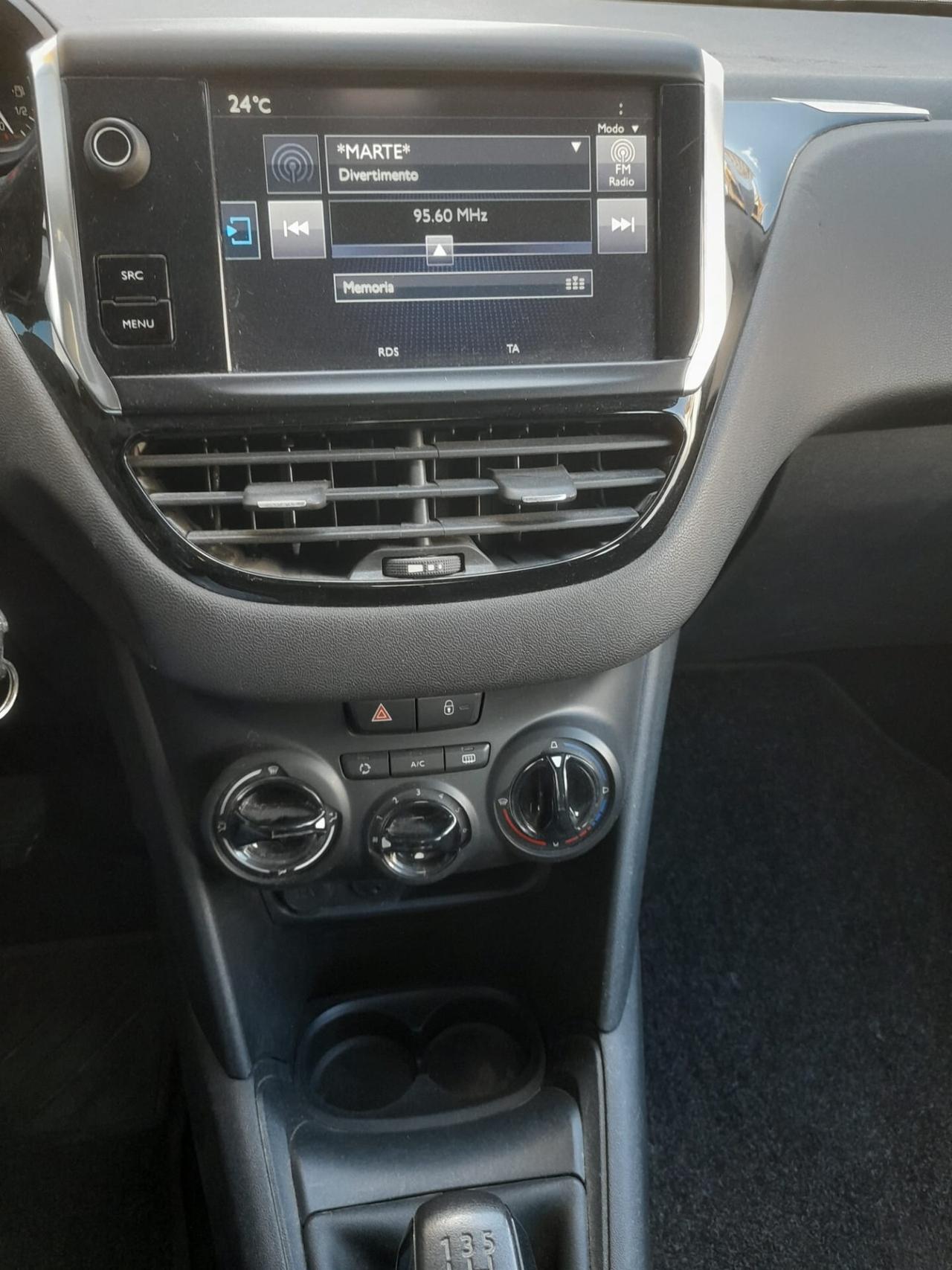 Peugeot 208 PureTech 82 5 porte Allure