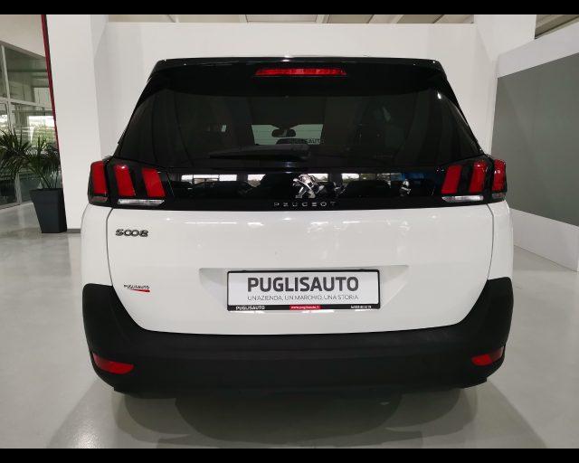 PEUGEOT 5008 BlueHDi 120 S&S EAT6 Business