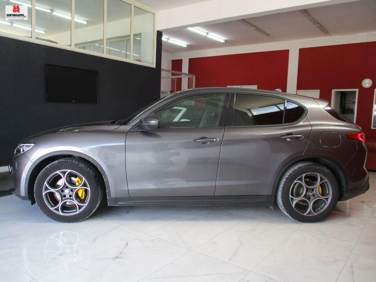 A.R.Stelvio 2.2 T.diesel 190CV AT8 RWD SPRINT 2021