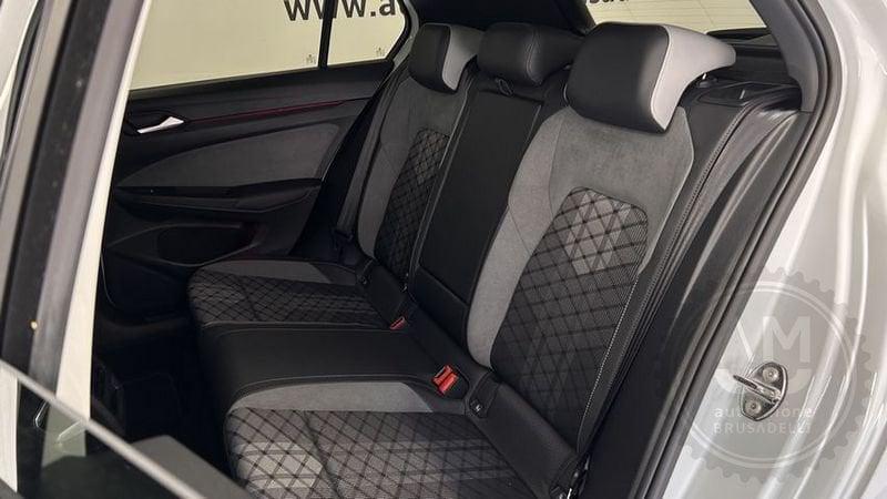 Volkswagen Golf 1.5 eTSI EVO ACT 110kW R-Line DSG