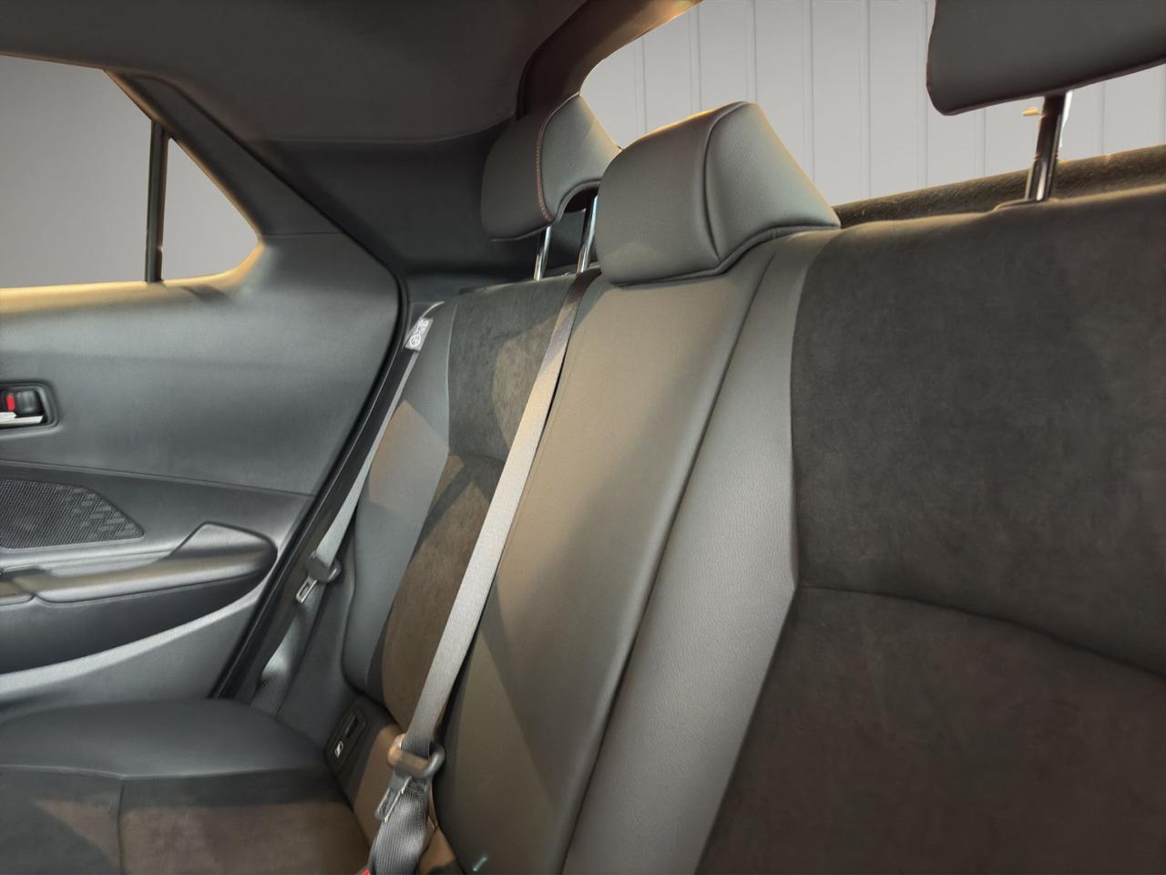 Toyota C-HR 2.0 phev GR Sport fwd e-cvt