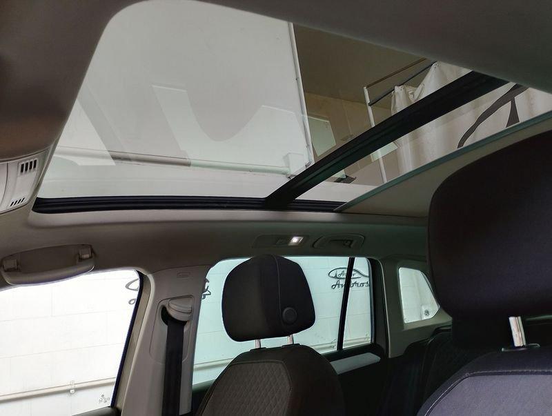 Volkswagen Tiguan 2.0 TDI DSG Advanced tetto apribile tua 190,00 al mese
