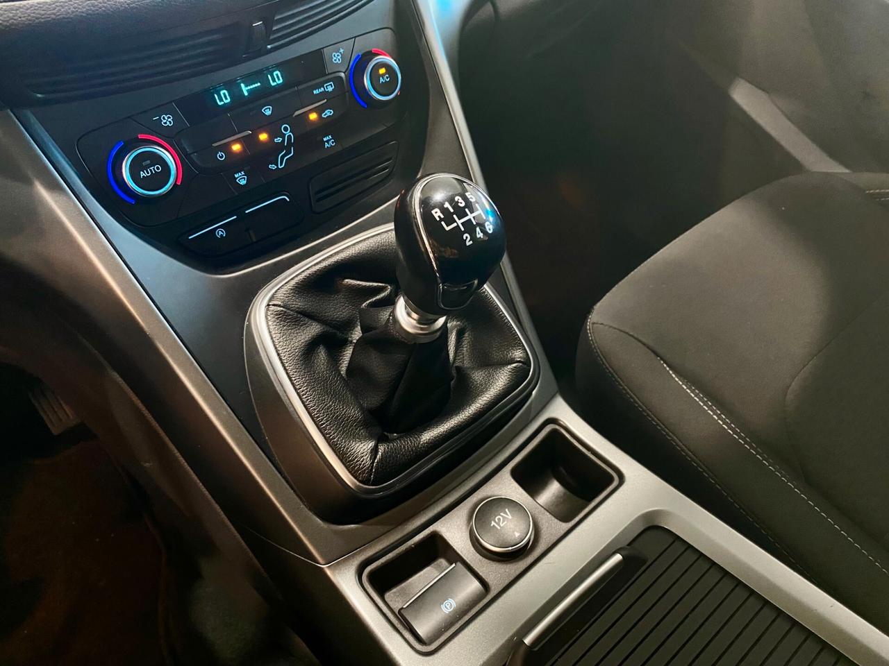 Ford Kuga 1.5 TDCI 120 CV S&S 2WD Business-2019