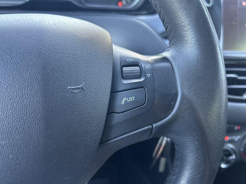 Peugeot 208 PureTech 82 5p Active TAGLIANDO E GARANZIA