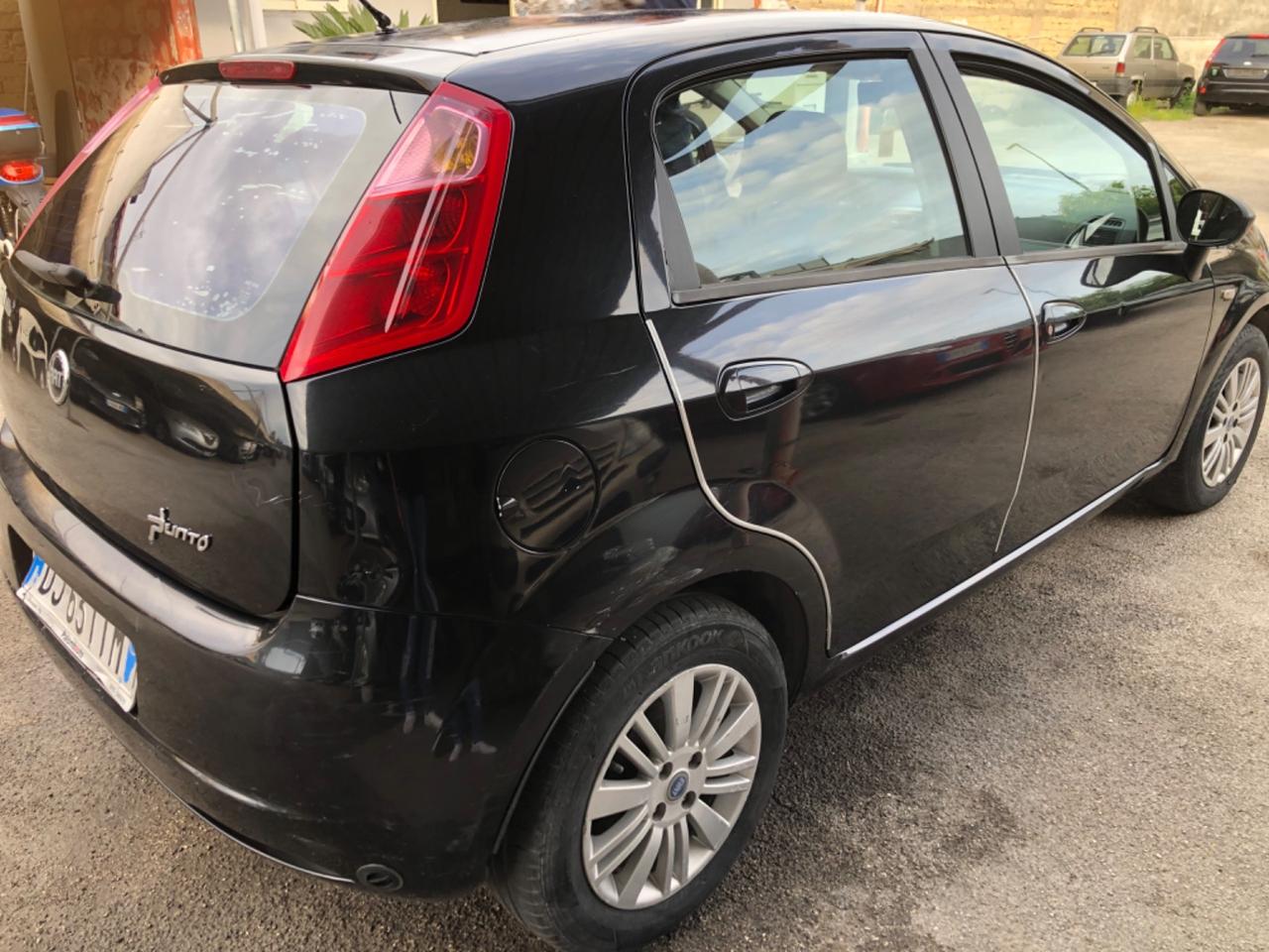Grande Punto 1.4 Gpl Emotion 07