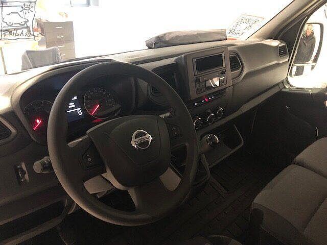 Nissan Van