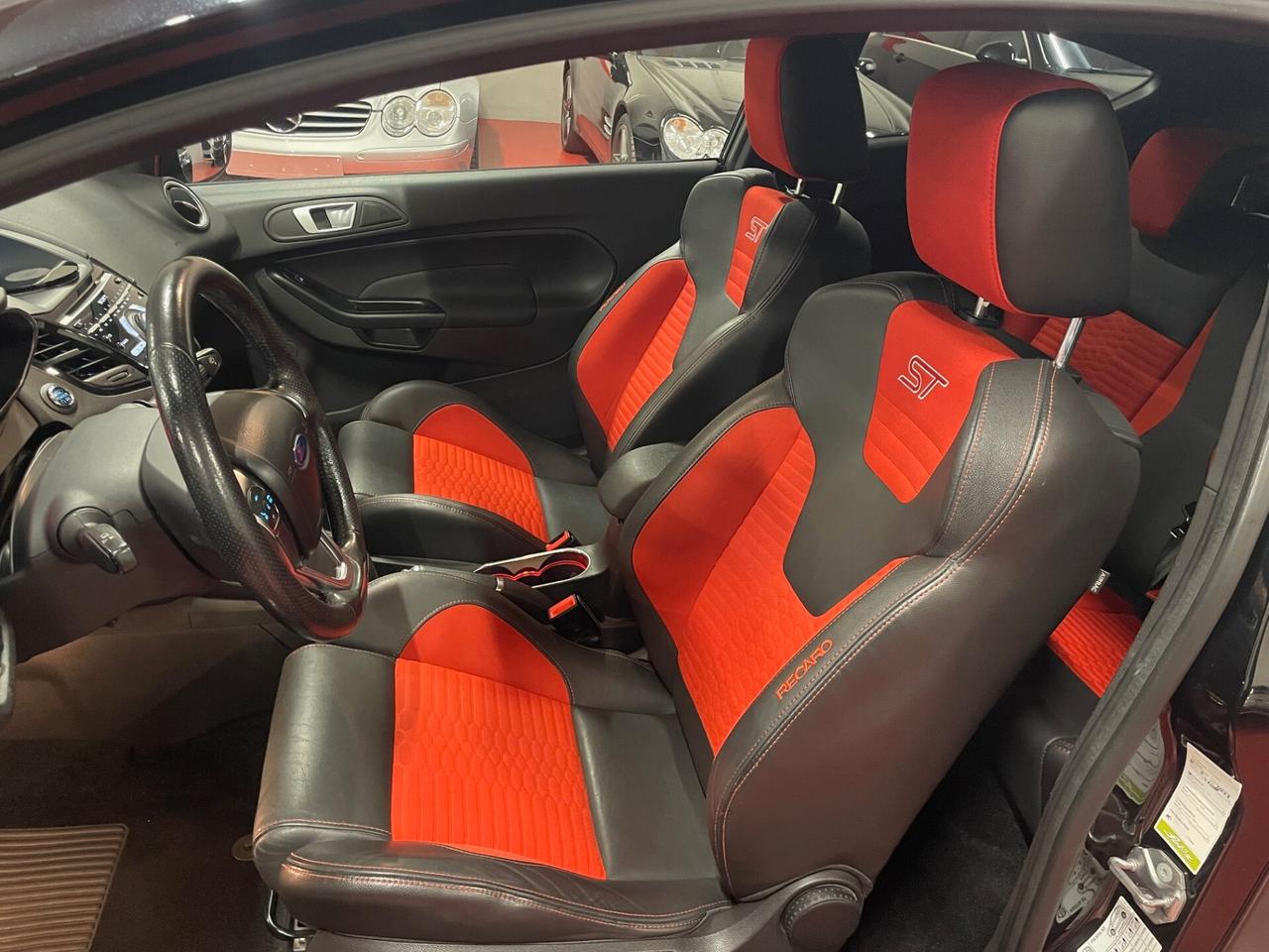 Ford Fiesta 1.6 182CV 3 porte ST