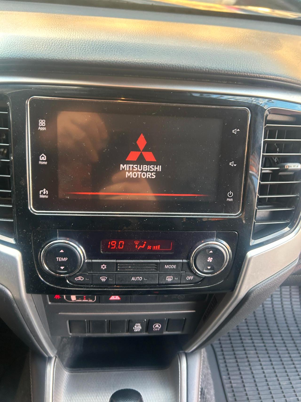 Mitsubishi L200 Double Cab L200 d.cab 2.3d Intense 4wd 150cv