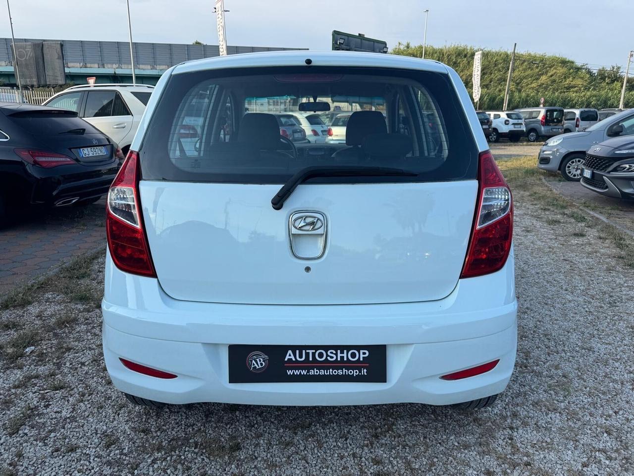 HYUNDAI - i10 - 1.1 12V Classic - NEOPATENTATI - FINANZIABILE