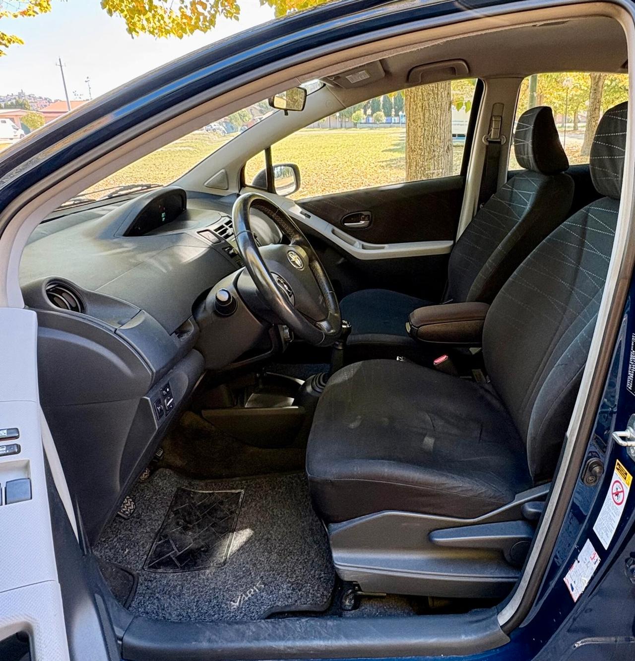 Toyota Yaris 1.4 D-4D 5 porte Navi