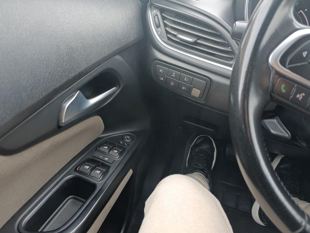 Tipo 1.6 Mjt S&S SW Lounge