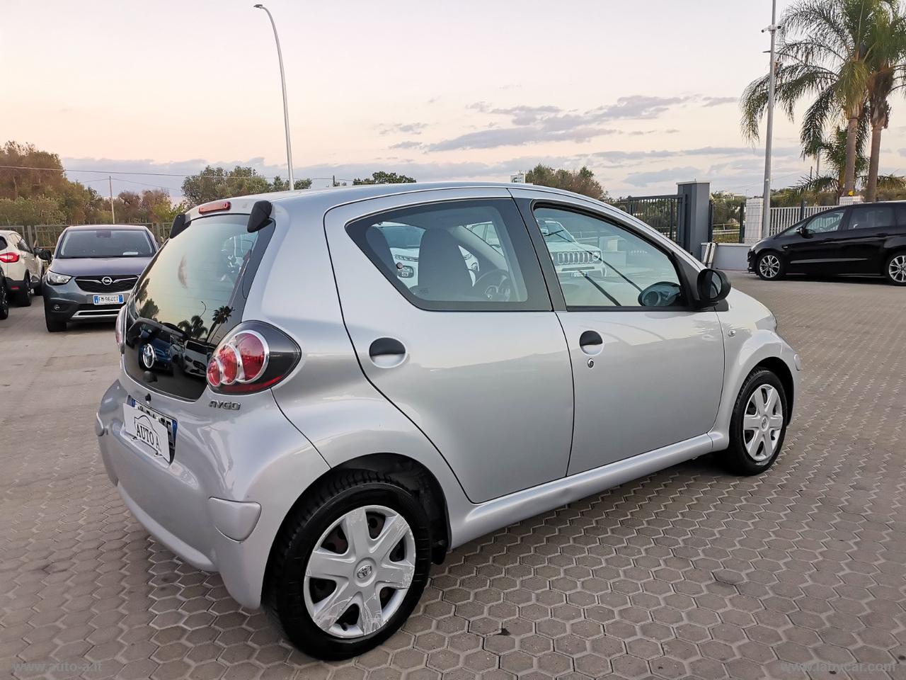 TOYOTA Aygo 1.0 VVT-i 5p. Sol