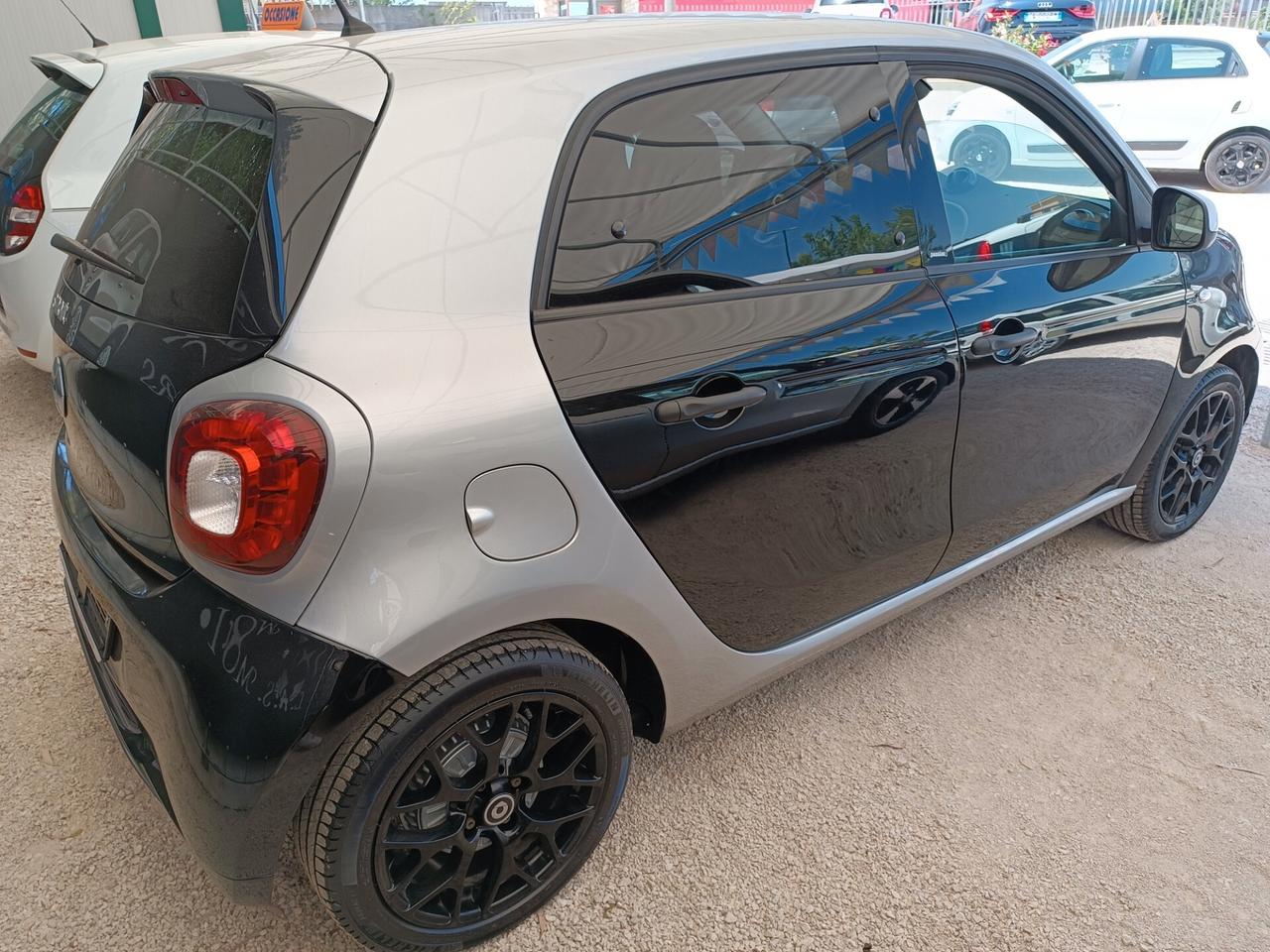 Smart ForFour 70 1.0 twinamic Brabus Style