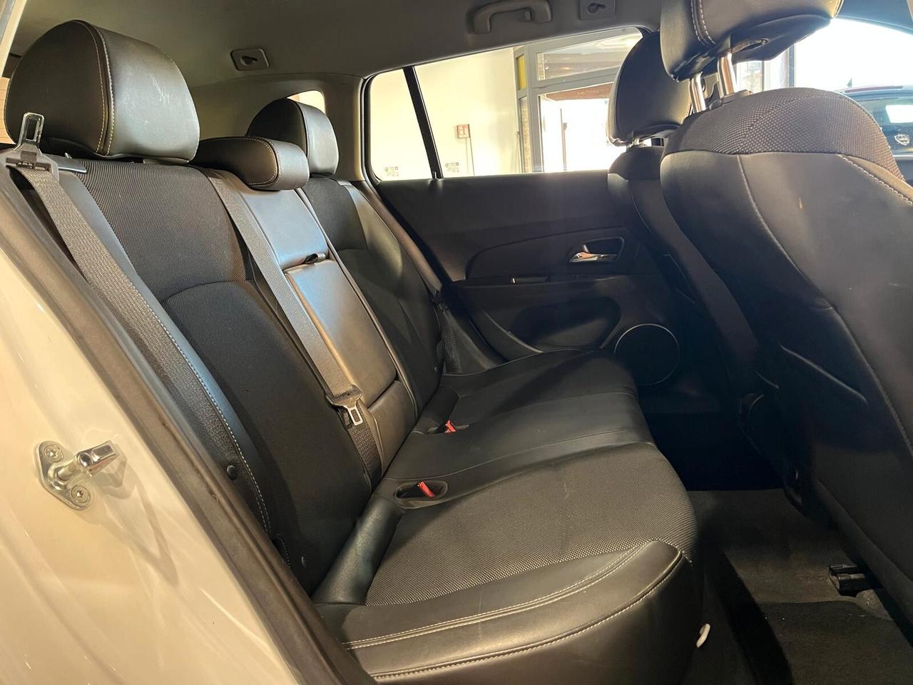 Chevrolet Cruze 1.7 Diesel Station Wagon LTZ
