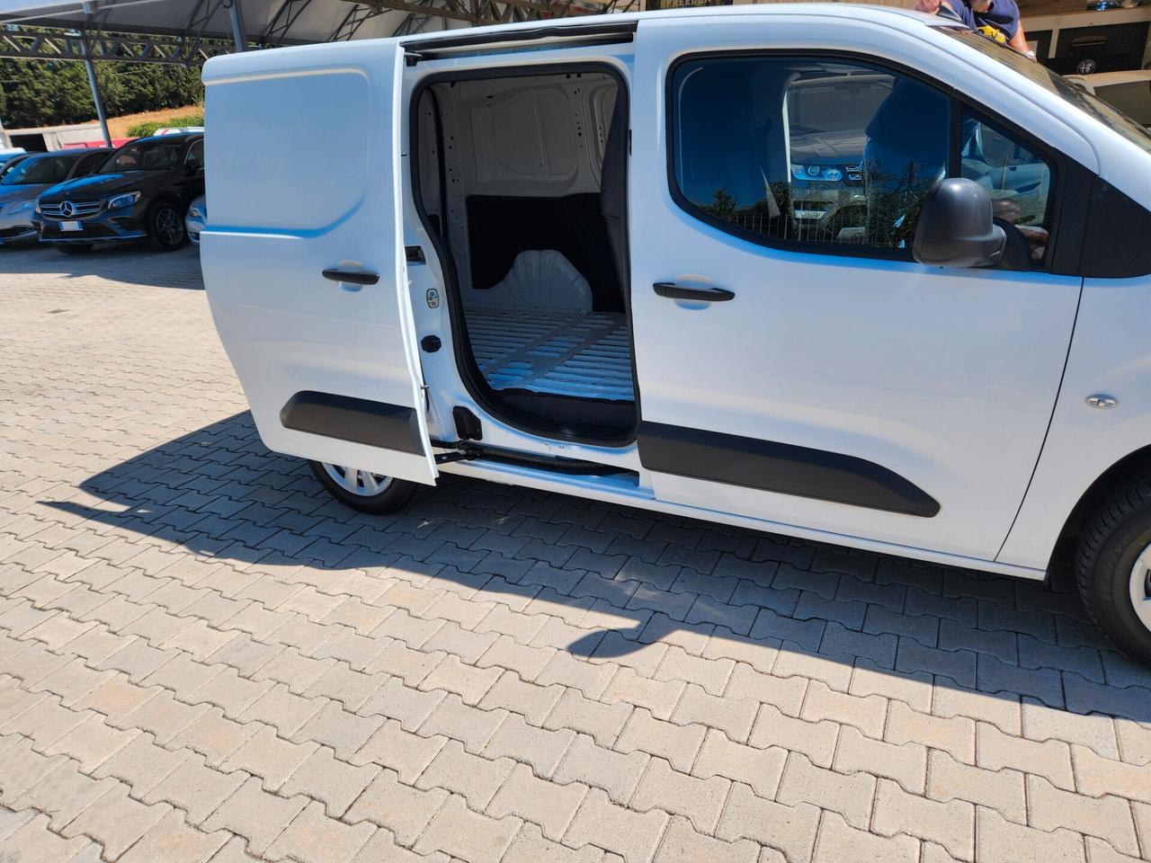 Citroen Berlingo 3 posti