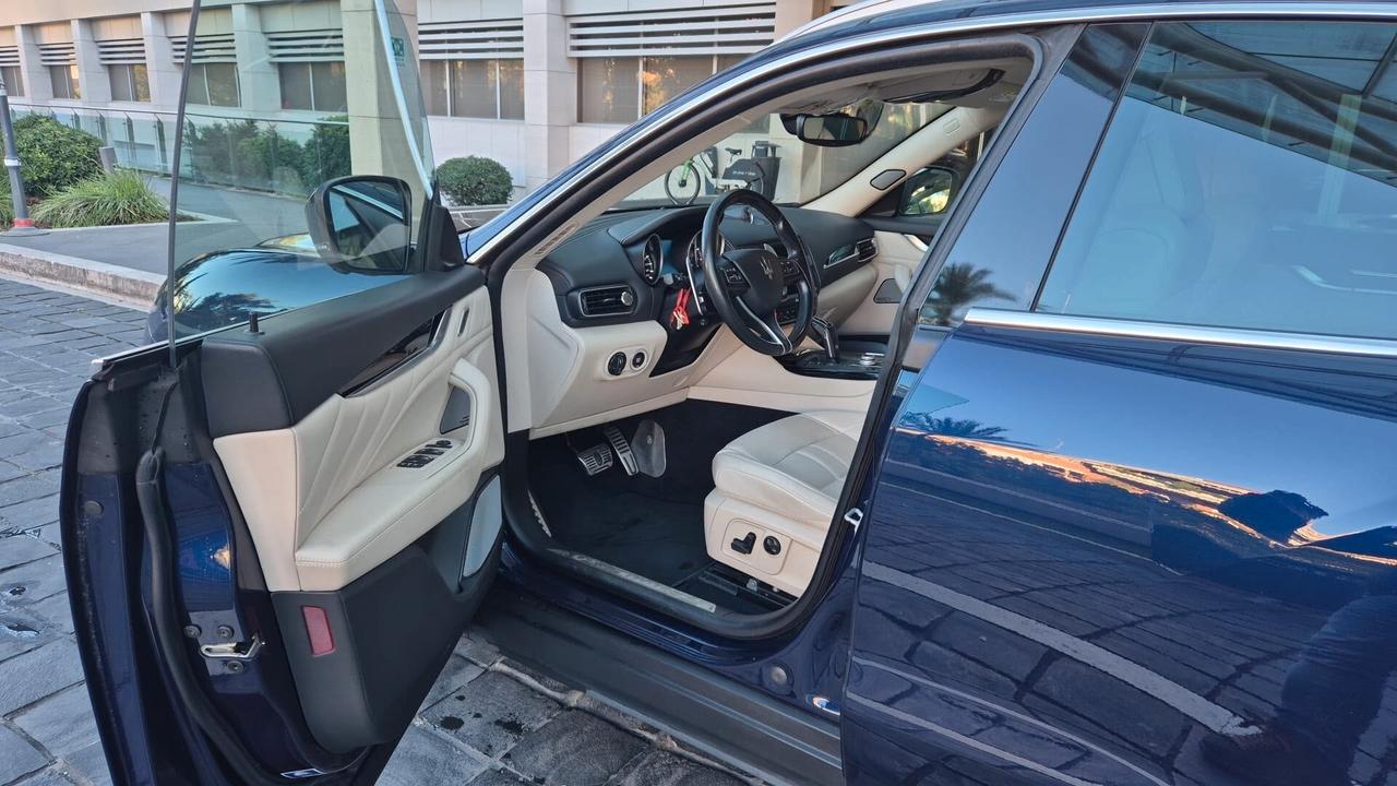Maserati Levante V6 AWD Granlusso