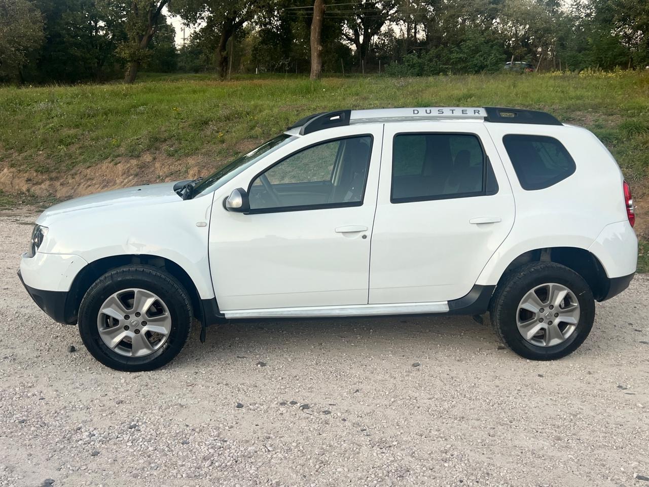 Dacia Duster 1.5 dCi Lauréate EURO6 PERMUTE RATE GARANZIA