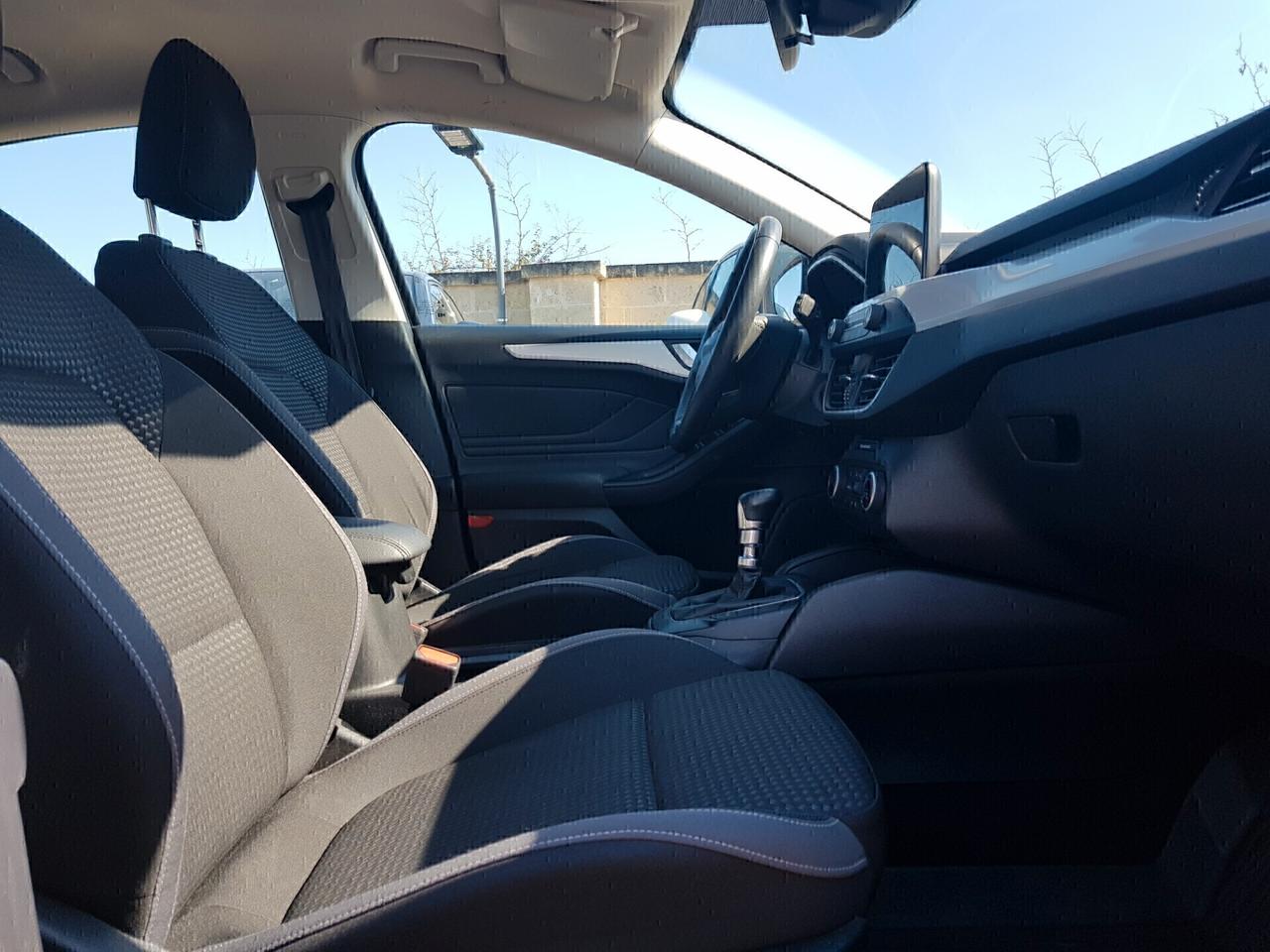 Ford Focus 1.5 Tdci EcoBlue 120cv Connect