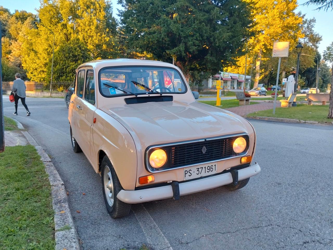 Renault R 4 TL